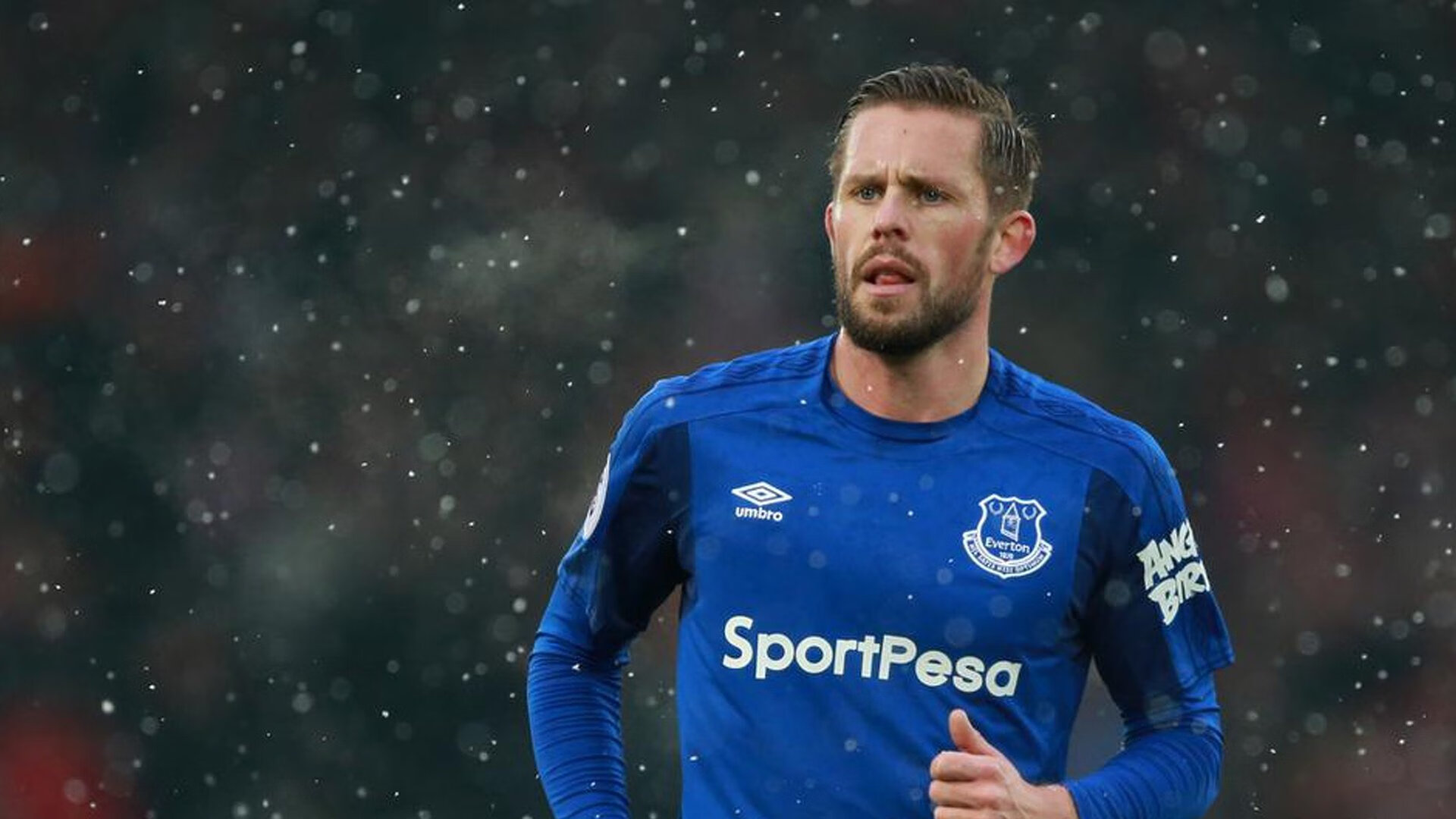 哈登在达拉斯开了一堂拆解防守的哲学课，独行侠的防线被他上了生动一课